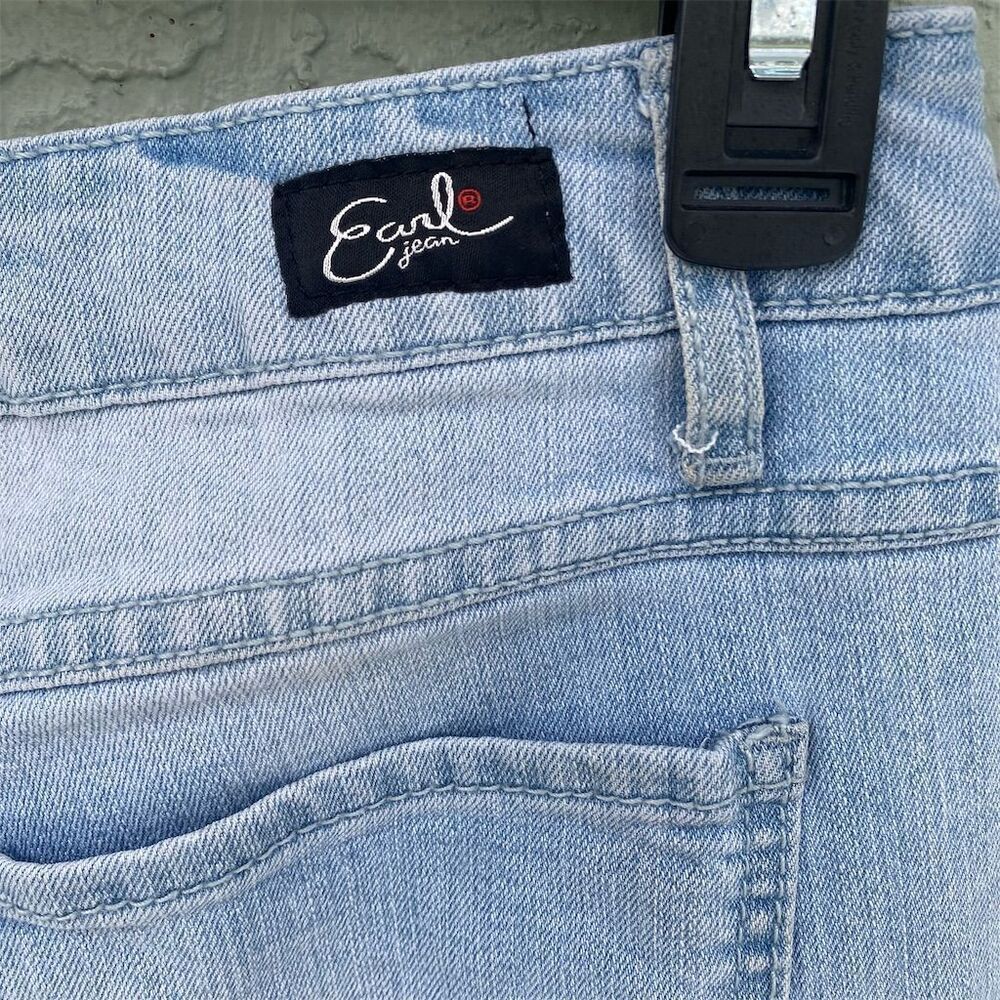 Earl Jean Women's Size 14 Light Wash Denim Capri Jeans Crochet Lace Pockets - Picture 9 of 11